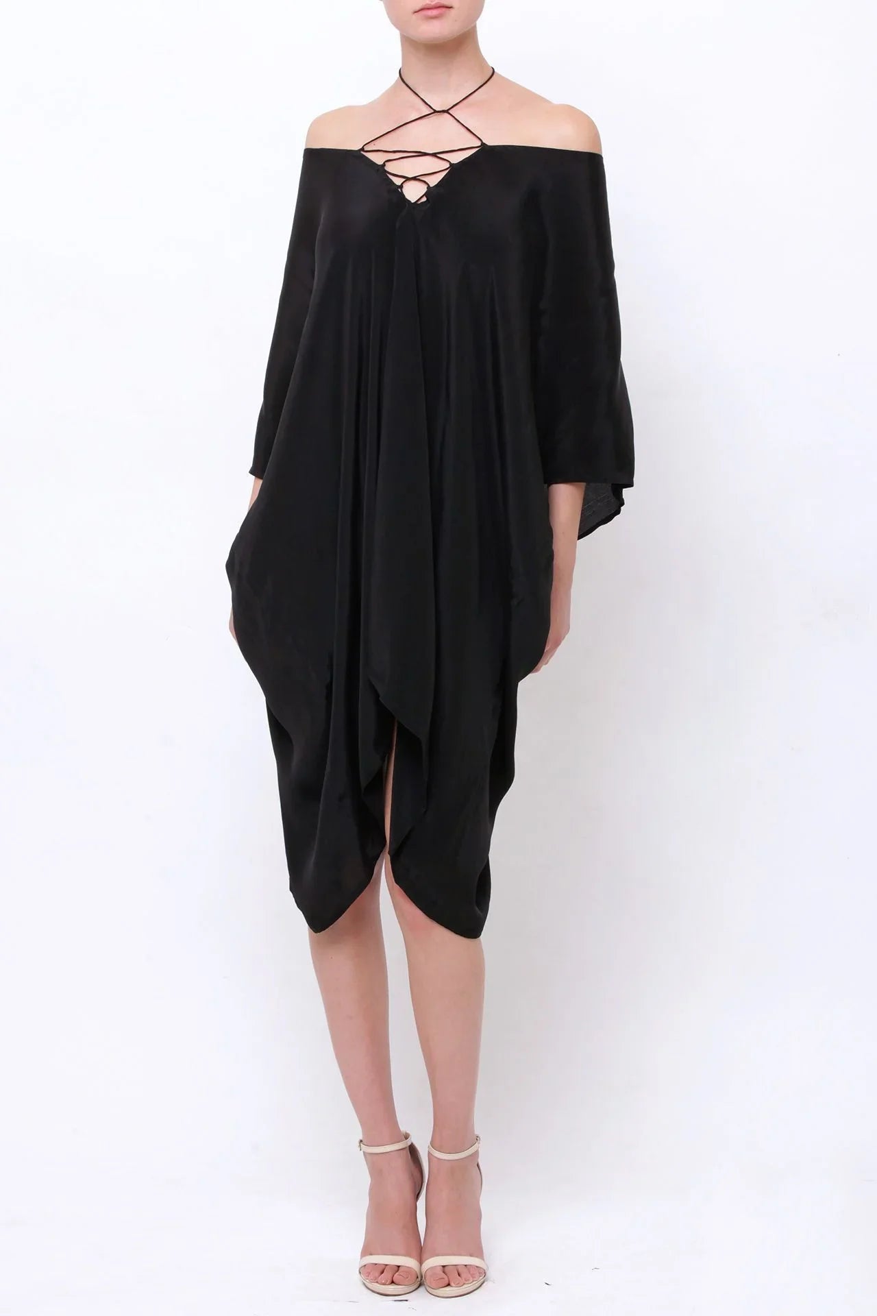 Black Silk Kaftan Dress – Timeless Luxury for Evening & Resort Wear